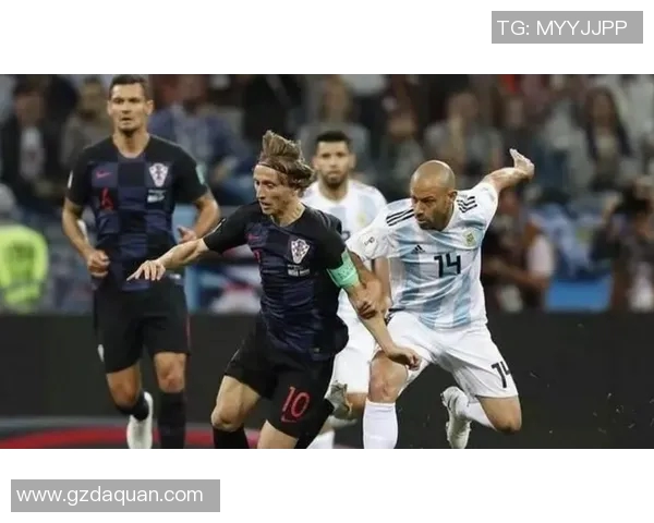 曼联在亚冠小组赛中憾失平局，小组出线形势严峻